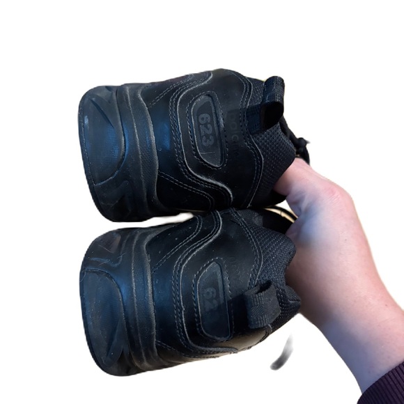 New Balance 623v3 Black Sz 15 2E Sneakers Dad Referee Shoes - Picture 2 of 5